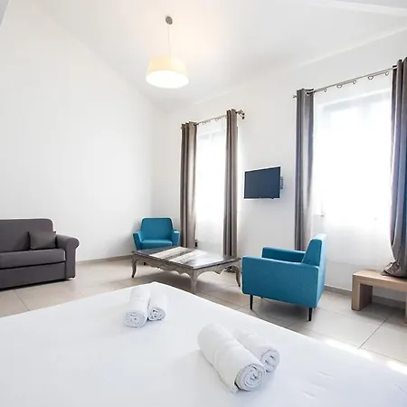 Du Cros D'auzon Hotel