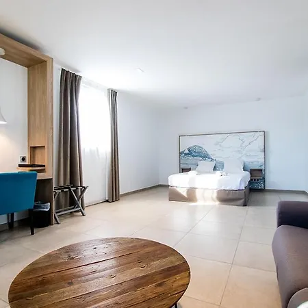 Ξενοδοχείο Du Cros D'auzon 3*